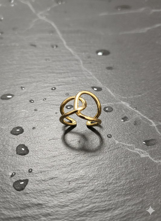 Twist & Knot Fashion Ring
