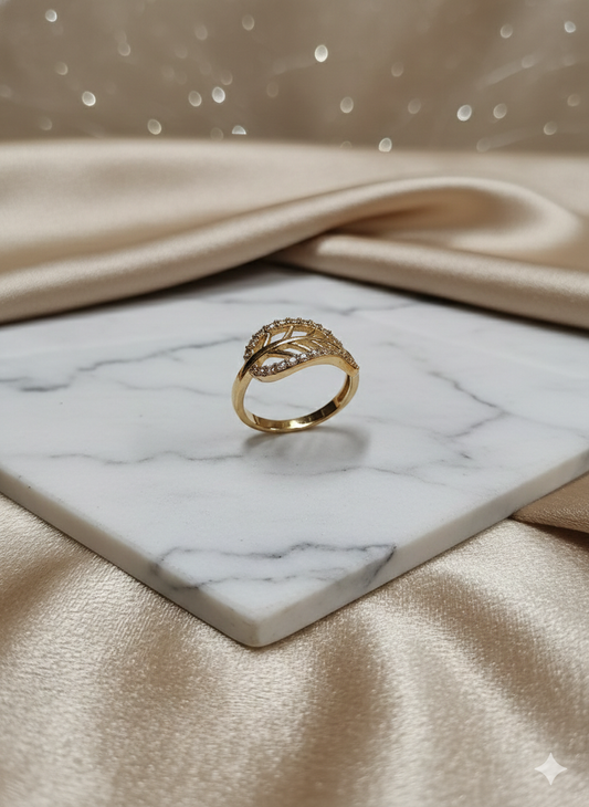 Golden Leaf Sparkle Ring